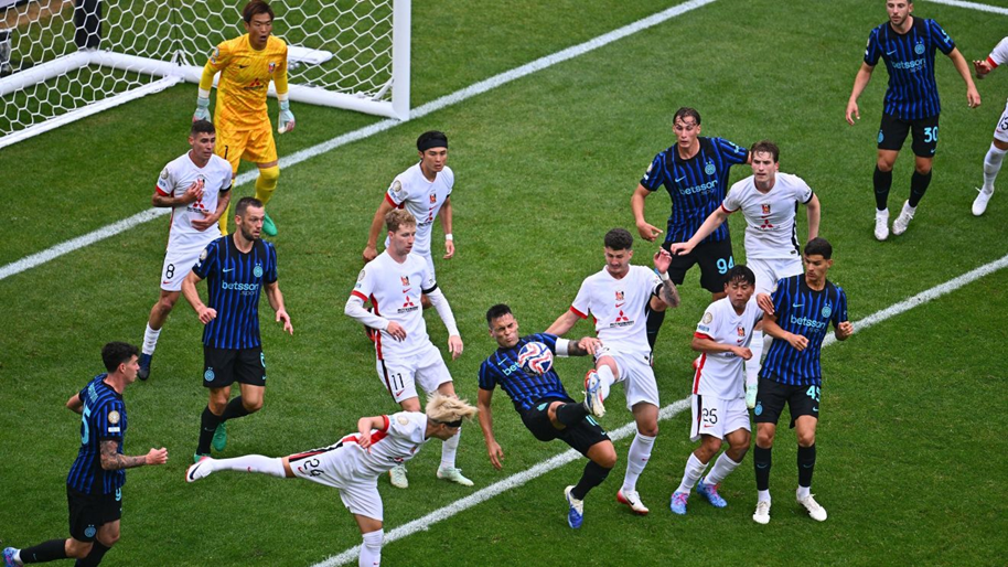 MUNDIAL 2025: Urawa Reds se esforça, mas sofre virada e dá adeus ao campeonato