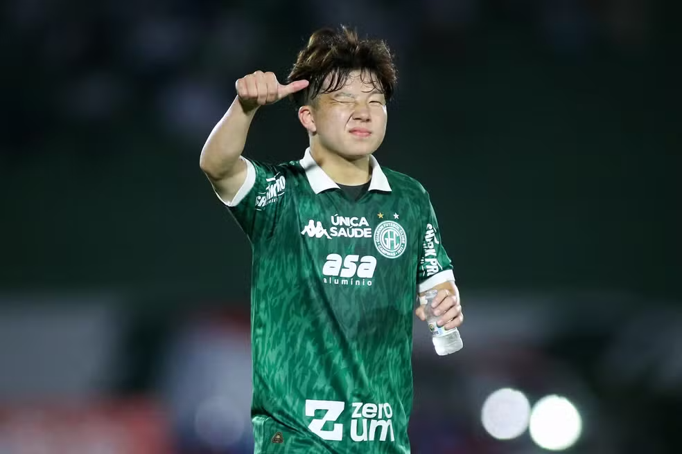 Após rápida adaptação e início promissor, Ryuta Takahashi tem contrato renovado com o Guarani